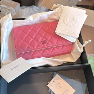 Chanel Lambskin Wallet on Chain, NWT very rare